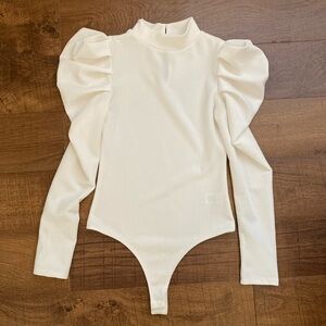 TCEC White Puff Sleeve Bodysuit Feminine Romantic Women’s M